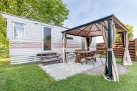 Holiday houses and rooms with amenities for rent
