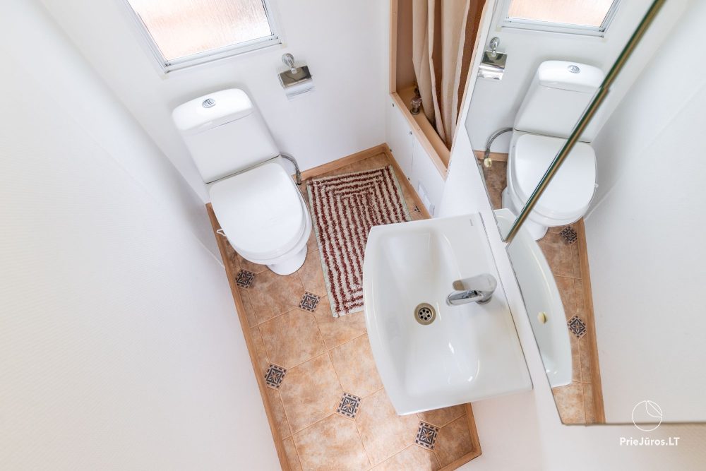 Holiday houses and rooms with amenities for rent