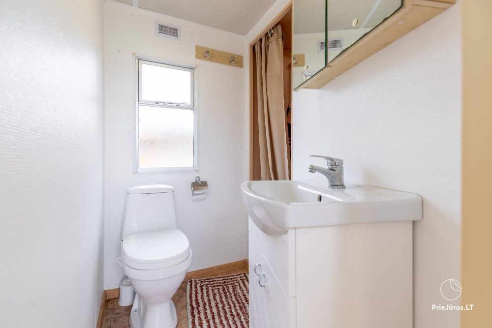 Holiday houses and rooms with amenities for rent