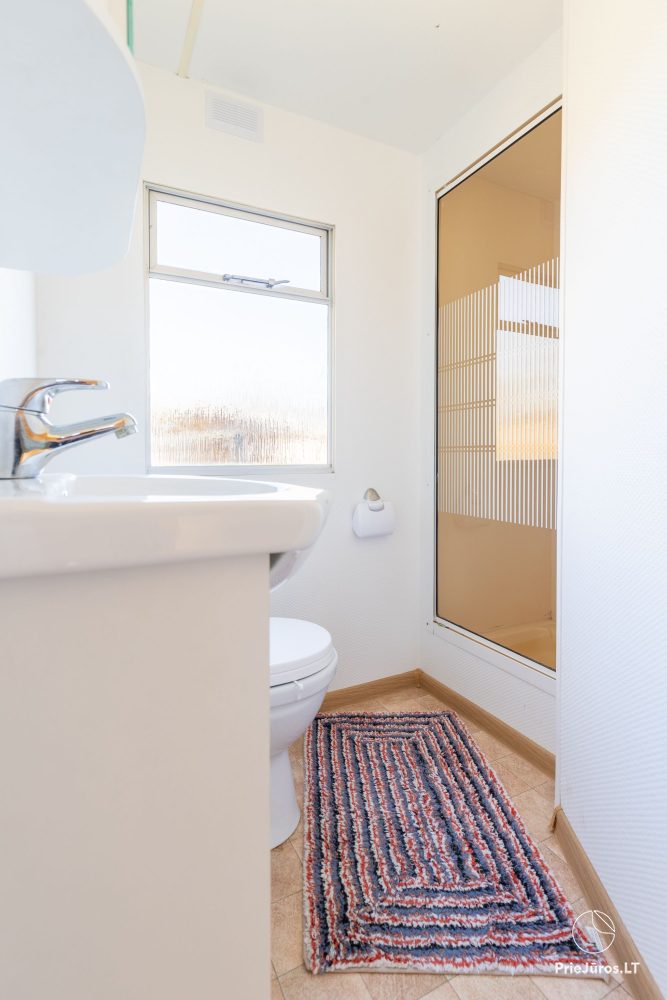 Holiday houses and rooms with amenities for rent