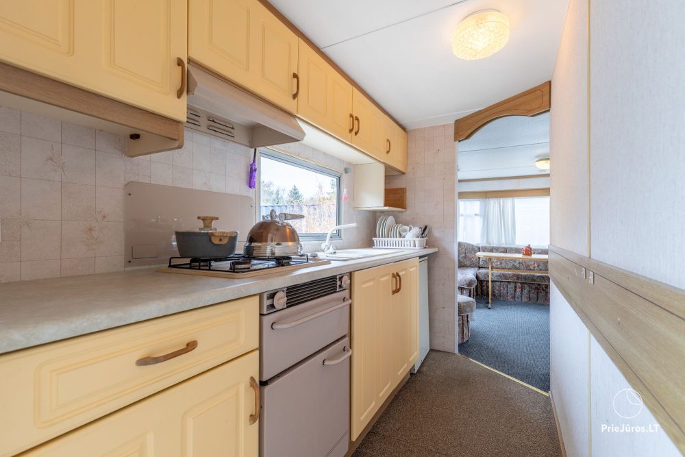Holiday houses and rooms with amenities for rent