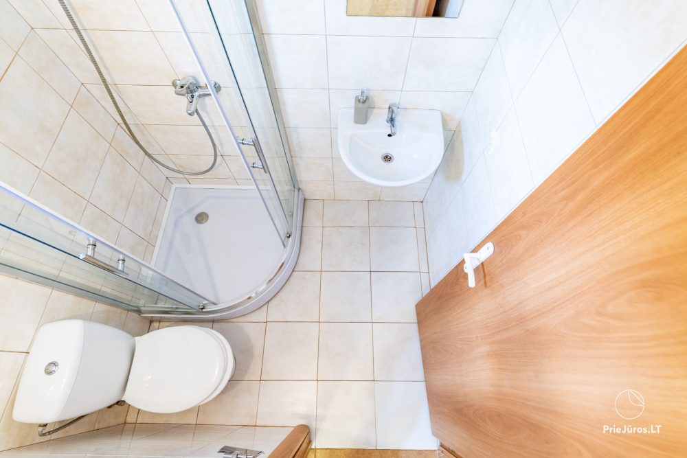 Holiday houses and rooms with amenities for rent