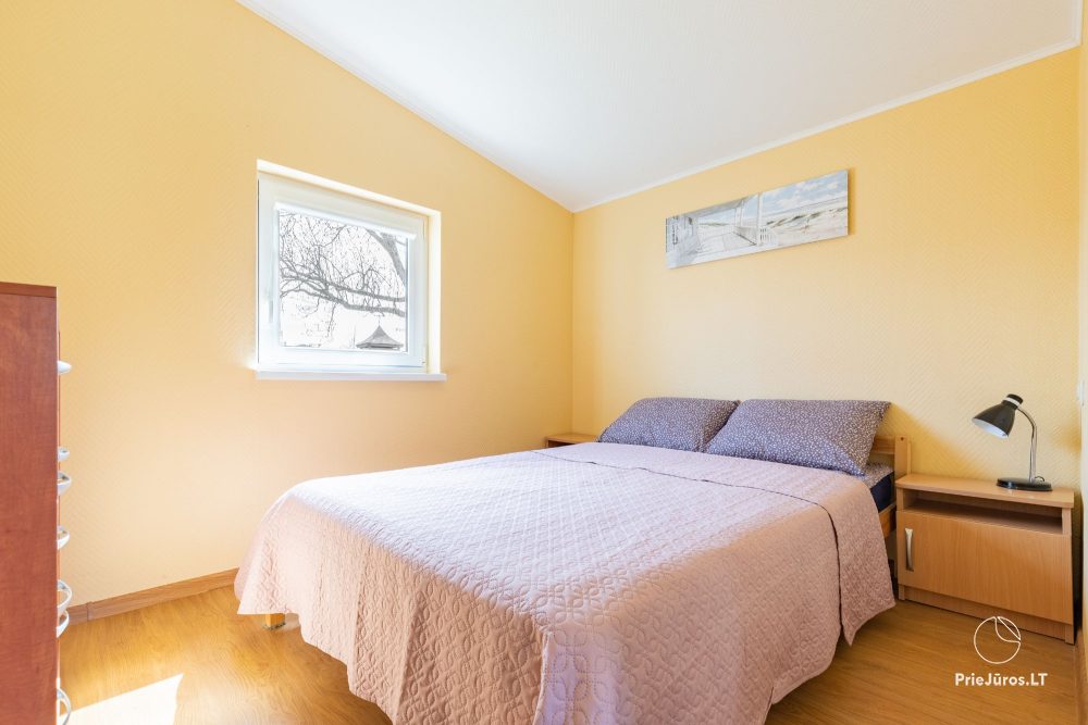 Holiday houses and rooms with amenities for rent