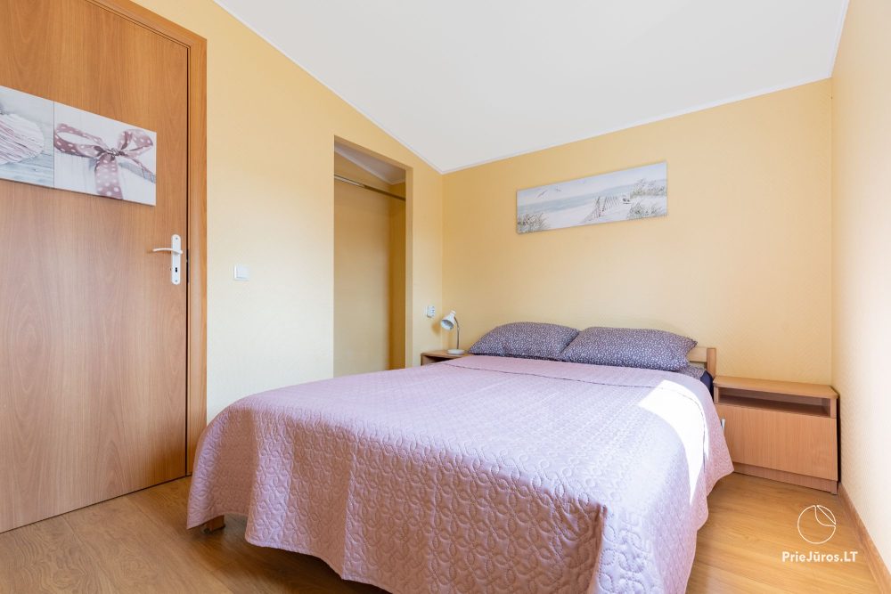 Holiday houses and rooms with amenities for rent