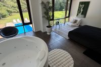 Luxury villa for rent "Pusyno Oaze": Jacuzzi, terrace