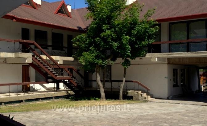 Дом отдыха Aukuras: Номера с балконами, кухни, всеми удобствами