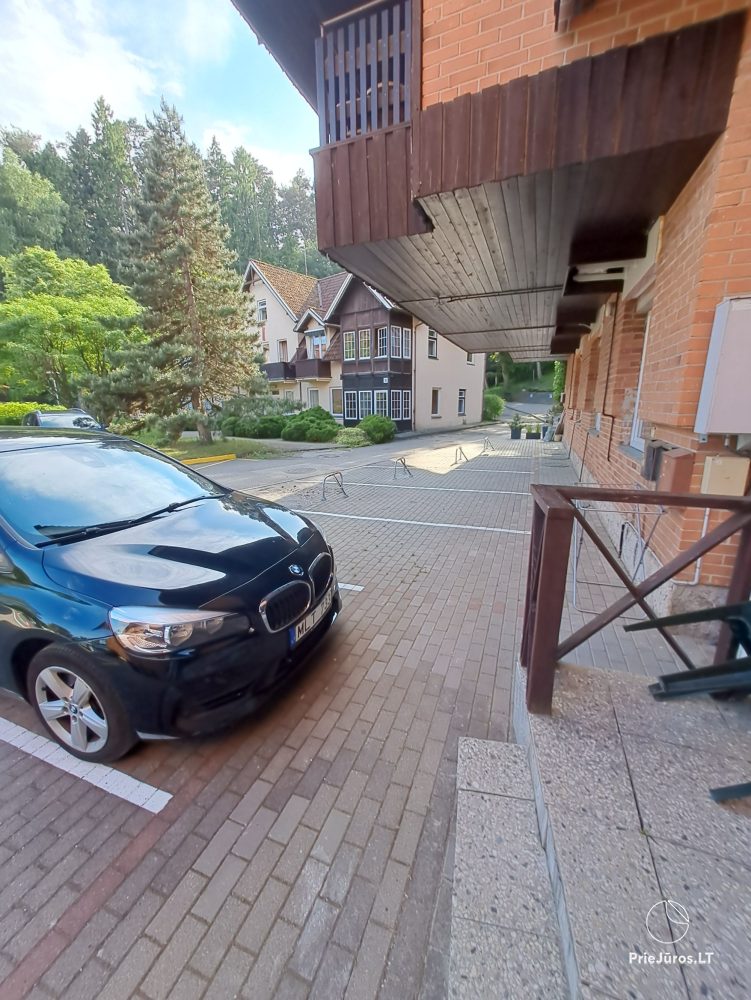 Apartments in Juodkrantė 'Pas Reginą': near pinewoods, Eve's Hill, close to the lagoon