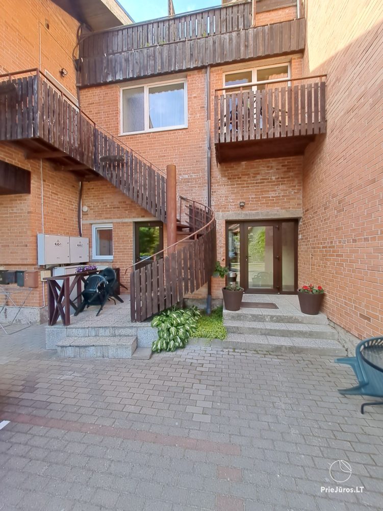Apartments in Juodkrantė 'Pas Reginą': near pinewoods, Eve's Hill, close to the lagoon