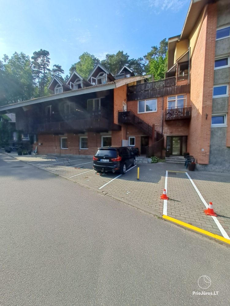 Apartments in Juodkrantė 'Pas Reginą': near pinewoods, Eve's Hill, close to the lagoon
