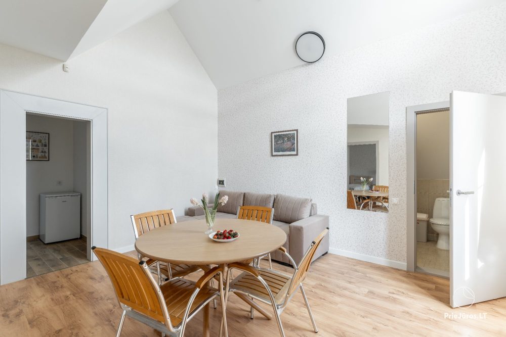 No. 3 Two-room suite with kitchenette