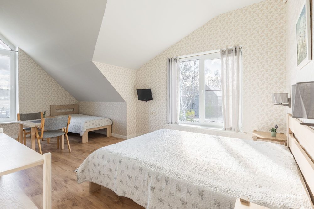 No. 5 Quadruple room with shared kitchen