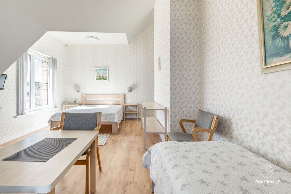 No. 5 Quadruple room with shared kitchen