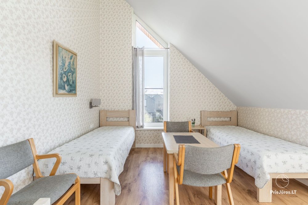 No. 5 Quadruple room with shared kitchen