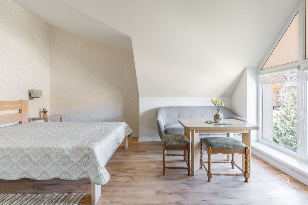 No. 6 Double room with shared kitchen