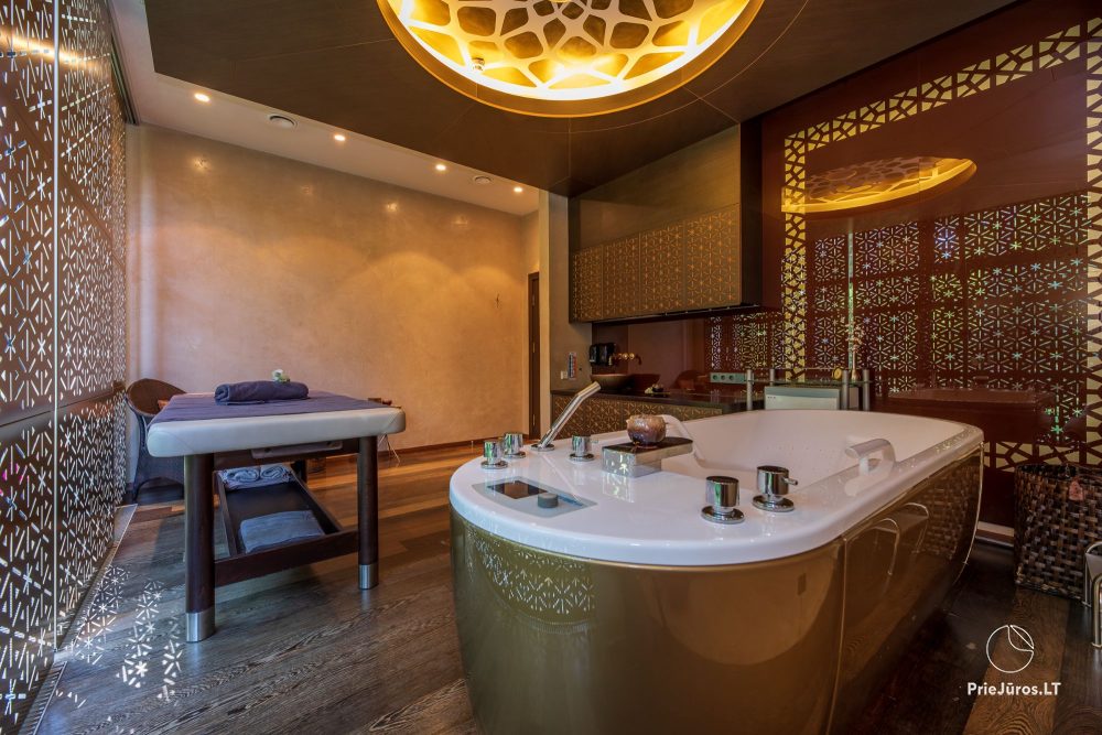 Гостиница в Паланге „Mercure Palanga Vanagupė Resort“. Ресторан, SPA-центр, конференц-залы, бассейн, открытая терраса