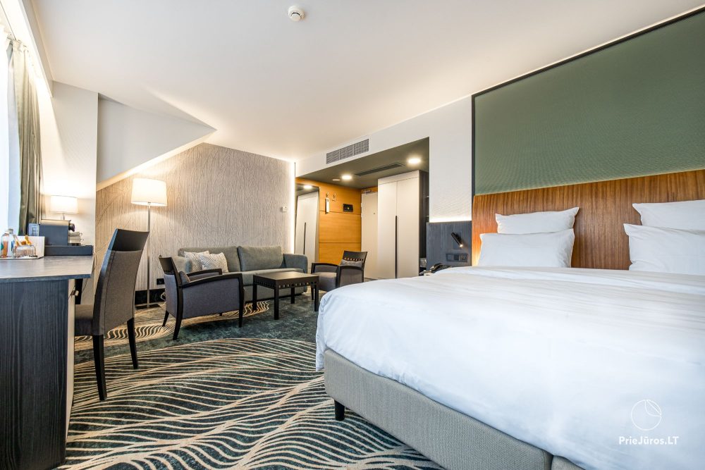 Гостиница в Паланге „Mercure Palanga Vanagupė Resort“. Ресторан, SPA-центр, конференц-залы, бассейн, открытая терраса