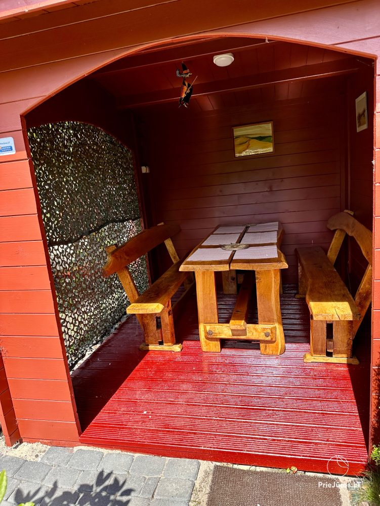 1 and 2 room apartments in Juodkrante (Curonian spit): all amenities, free parking, Wi-Fi, arbor