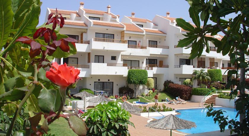 Hg Cristian Sur apartment complex - 1