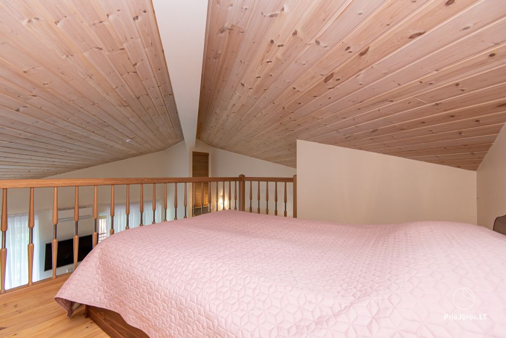 Apartments in Kunigiškiai. Terrace with a view of a pine forest, 200 m from the sea