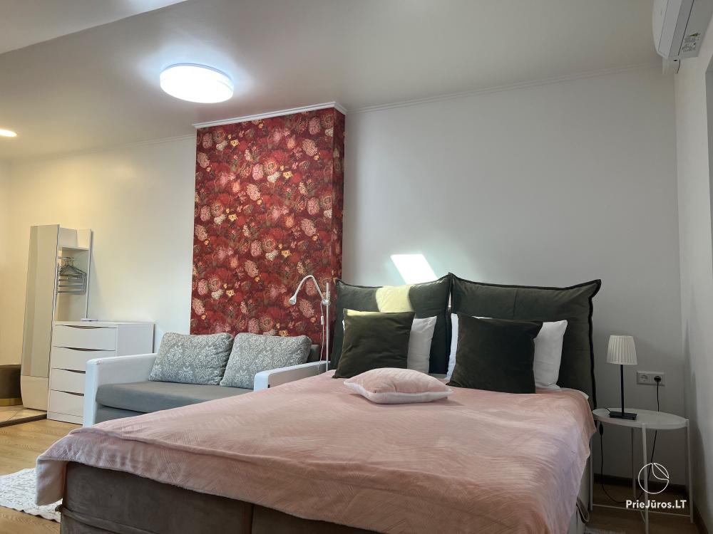 Vila Renata Laure – For You and Your Family! 200 m to the sea - separate apartments, holiday houses