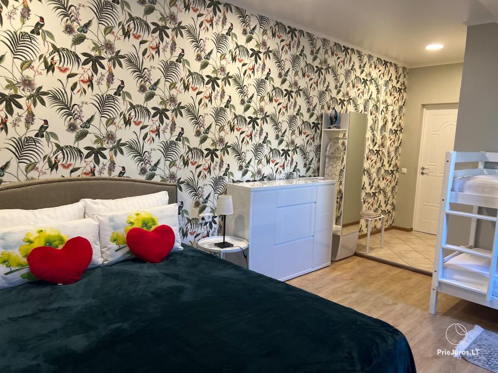 Vila Renata Laure – For You and Your Family! 200 m to the sea - separate apartments, holiday houses