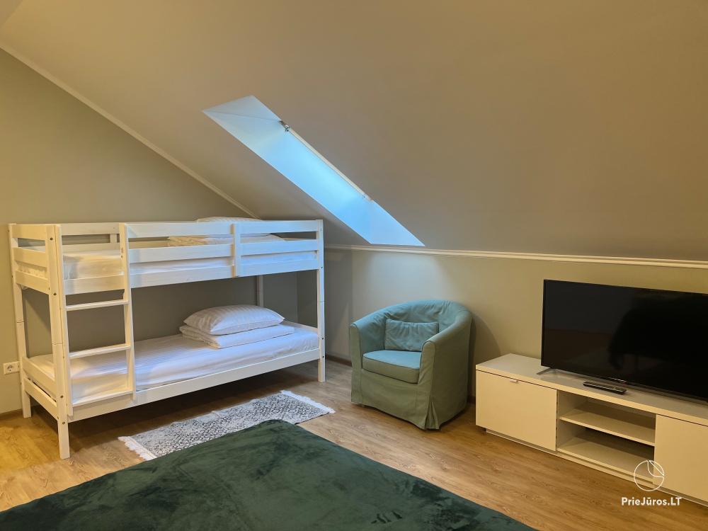Vila Renata Laure – For You and Your Family! 200 m to the sea - separate apartments, holiday houses