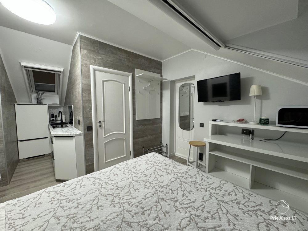 Vila Renata Laure – For You and Your Family! 200 m to the sea - separate apartments, holiday houses