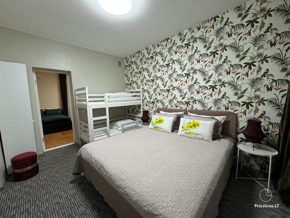 Vila Renata Laure – For You and Your Family! 200 m to the sea - separate apartments, holiday houses