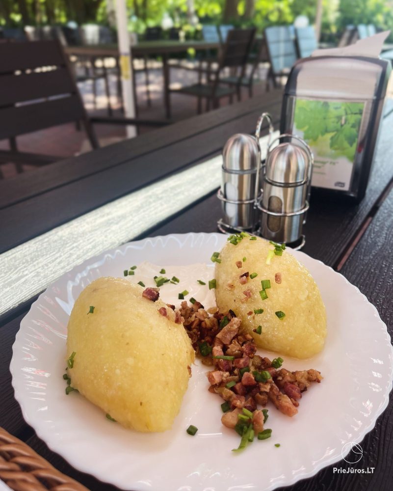 Family restobar "La Siesta" in Karklė, 69 m from the sea!
