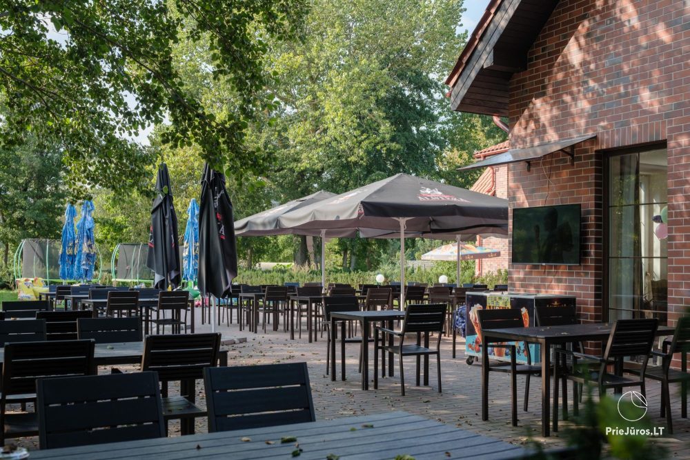 Family restobar "La Siesta" in Karklė, 69 m from the sea!