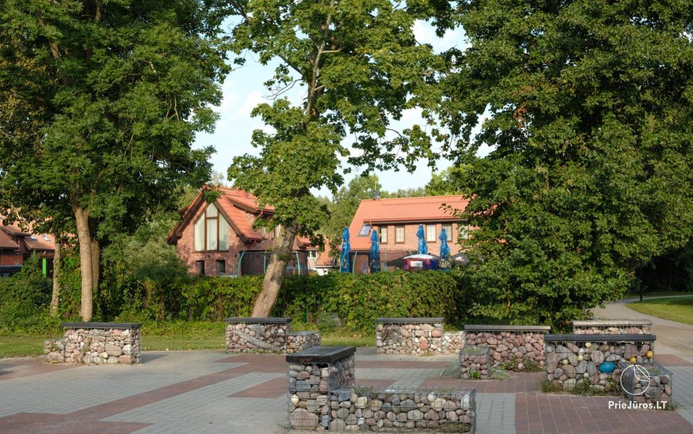 Family restobar "La Siesta" in Karklė, 69 m from the sea!
