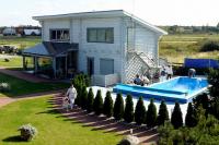 Sauna and Swimming-pool in a Holiday House in Sventoji