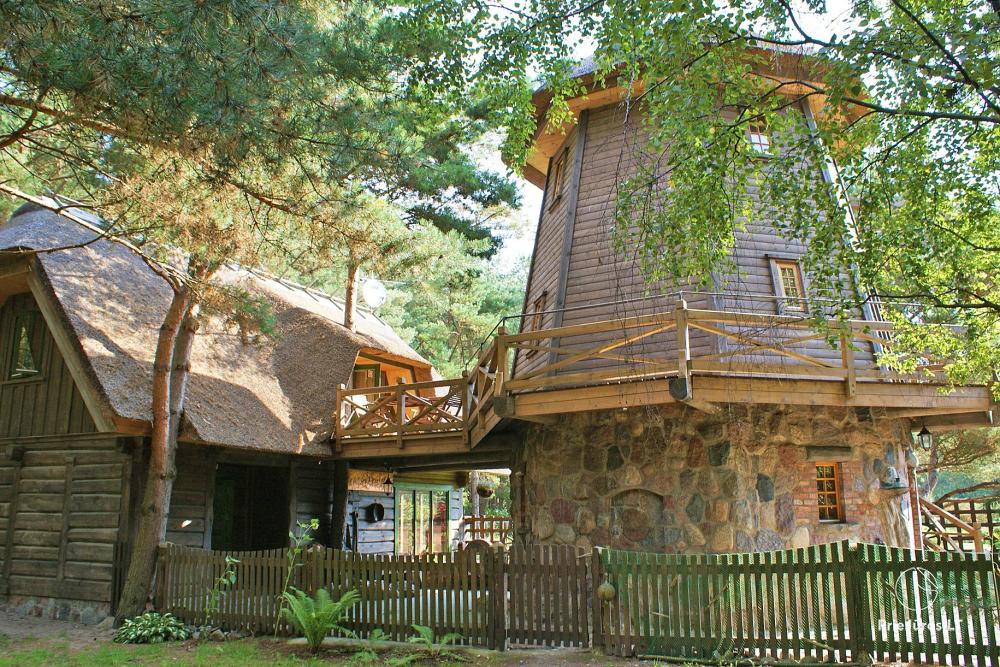 Banquet-hall, Bath-house, Swimming-pool in a Countryside Farmstead "Joldija"