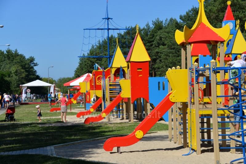 Palanga children park: swings, games, cafe, children events