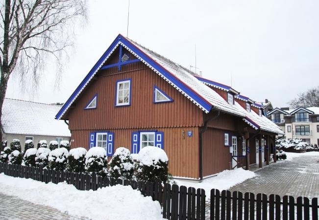 Apartments in Nida for 6-8 guests with sauna, private garden by the yachtclub