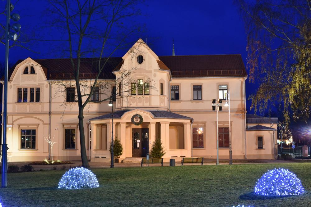 Палангский культурно-молодежный центр (Palanga Kurhaus) - 1