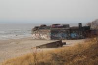 World War II battery (three dots)