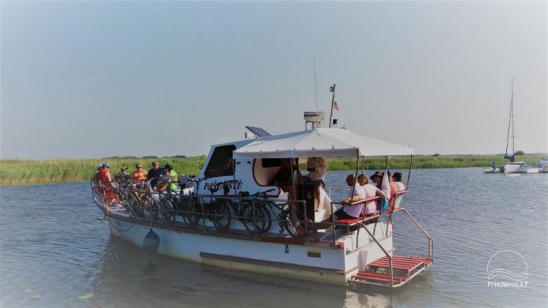 Ship trips for up to 18 guests