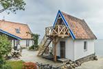 Separate holiday cottages and apartments on the shore of the lagoon - 4