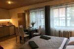 No. 5 Spacious triple room with separate entrance and balcony