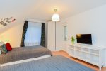 Nr. 2 II floor, 2-4 persons, with balcony lux + terrace and table outside + air conditioner