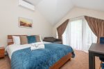 No. 10 Double room on the third floor. 18m² - 1