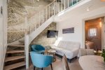 No. 1 Two storey apartment with terrace - 3