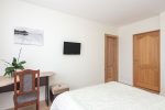No. 201 Double room suite with private shower and WC - 3
