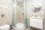 No. 201 Double room suite with private shower and WC - 5