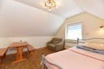 No. 301 Family three-room apartment (2+2+2) on the III floor with a private shower and WC - 3