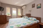 Double room with shared facilities on the second floor, with a balcony - 2