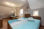 1 quadruple room with shared amenities on the second floor - 2