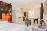 Superior double room with private bathroom and individual kitchenette - 2
