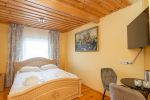 No. 4 Room with one double bed and a separate bathroom on the first floor. - 1